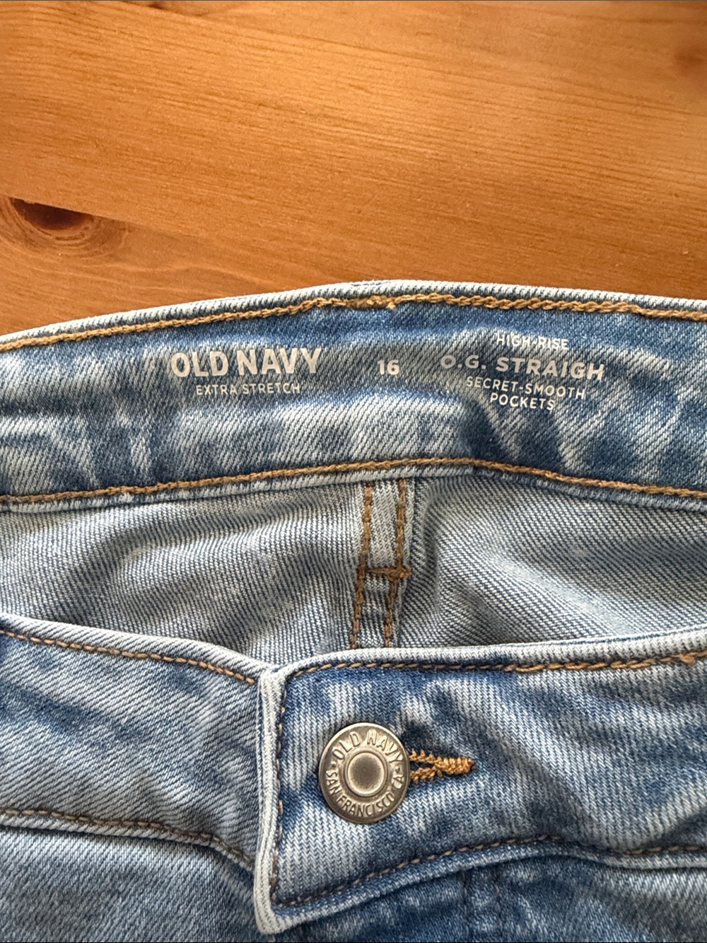 Old Navy High Rise OG Straight Leg Jeans - Picture 2 of 3